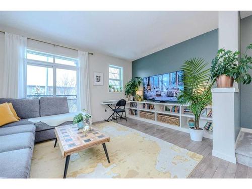 373 Walden Drive Se, Calgary, AB - Indoor Photo Showing Living Room