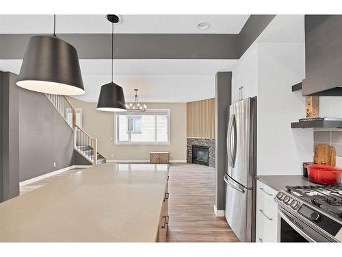 4-1918 32 Street Sw, Calgary, AB - Indoor Photo Showing Kitchen With Stainless Steel Kitchen