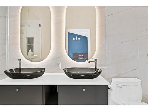 4-1918 32 Street Sw, Calgary, AB - Indoor Photo Showing Bathroom