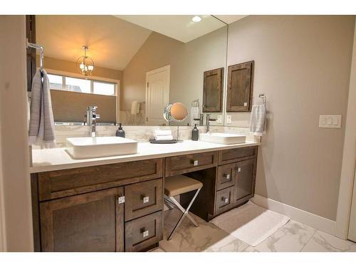 117 Aspenmere Bay, Chestermere, AB - Indoor Photo Showing Bathroom