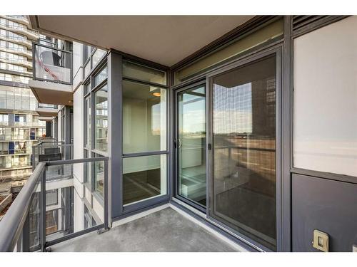 509-550 Riverfront Avenue Se, Calgary, AB - Outdoor With Balcony With Exterior