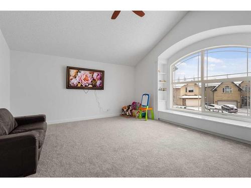 53 Strathlea Grove Sw, Calgary, AB - Indoor