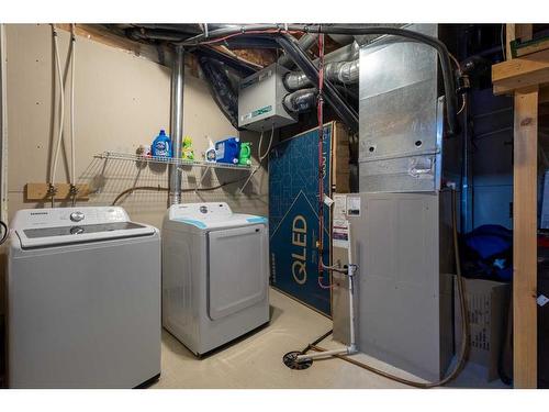 53 Strathlea Grove Sw, Calgary, AB - Indoor Photo Showing Laundry Room