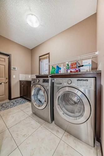 473 Marina Drive, Chestermere, AB - Indoor Photo Showing Laundry Room