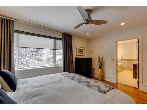 10-4907 8 Street Sw, Calgary, AB - Indoor Photo Showing Bedroom