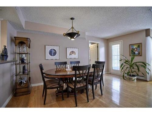 211-9449 19 Street Sw, Calgary, AB - Indoor Photo Showing Dining Room