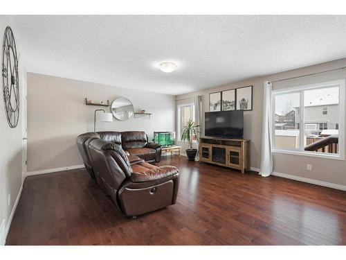 332 Whitecap Way, Chestermere, AB - Indoor Photo Showing Living Room