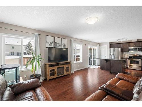 332 Whitecap Way, Chestermere, AB - Indoor Photo Showing Living Room