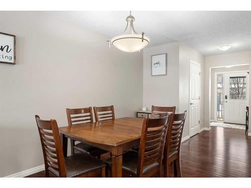 332 Whitecap Way, Chestermere, AB - Indoor Photo Showing Dining Room