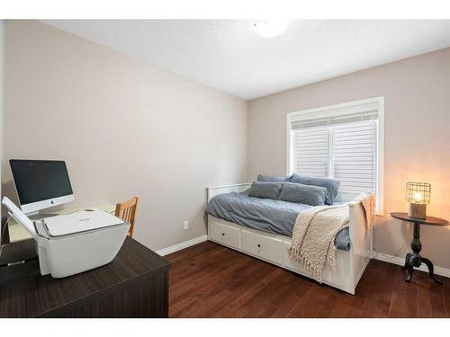 332 Whitecap Way, Chestermere, AB - Indoor Photo Showing Bedroom