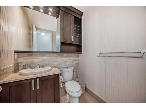 2500-817 15 Avenue Sw, Calgary, AB - Indoor Photo Showing Bathroom