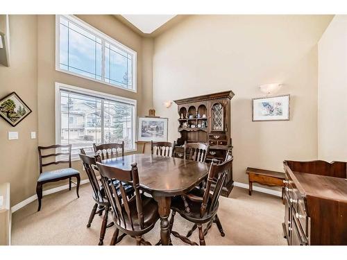 429 Rocky Vista Gardens Nw, Calgary, AB - Indoor Photo Showing Dining Room