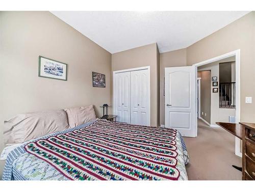 429 Rocky Vista Gardens Nw, Calgary, AB - Indoor Photo Showing Bedroom