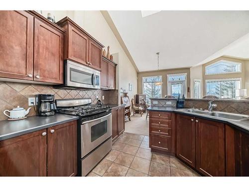 429 Rocky Vista Gardens Nw, Calgary, AB - Indoor Photo Showing Kitchen With Double Sink