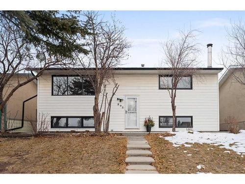 895 Pinecliff Drive Ne, Calgary, AB - Outdoor