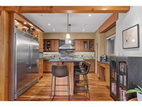 3-806 4Th Street, Canmore, AB - Indoor Photo Showing Kitchen With Upgraded Kitchen