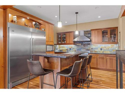 3-806 4Th Street, Canmore, AB - Indoor Photo Showing Kitchen With Upgraded Kitchen