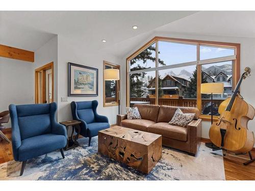 3-806 4Th Street, Canmore, AB - Indoor Photo Showing Living Room