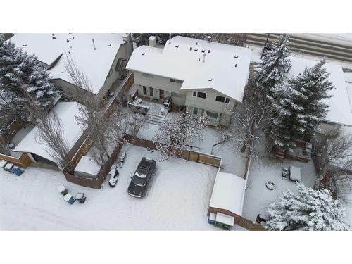 555 Woodpark Boulevard Sw, Calgary, AB - Outdoor