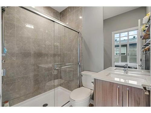 3-1930 26A Street Sw, Calgary, AB - Indoor Photo Showing Bathroom