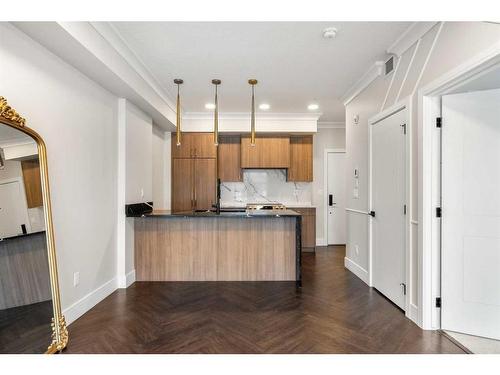 406-370 Dieppe Drive Sw, Calgary, AB - Indoor Photo Showing Kitchen