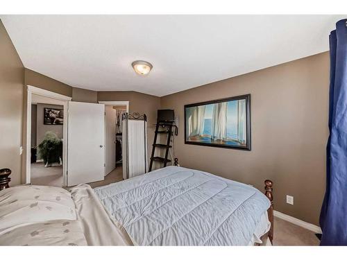 433 Tuscany Drive Nw, Calgary, AB - Indoor Photo Showing Bedroom