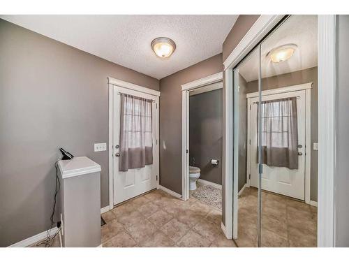 433 Tuscany Drive Nw, Calgary, AB - Indoor Photo Showing Other Room