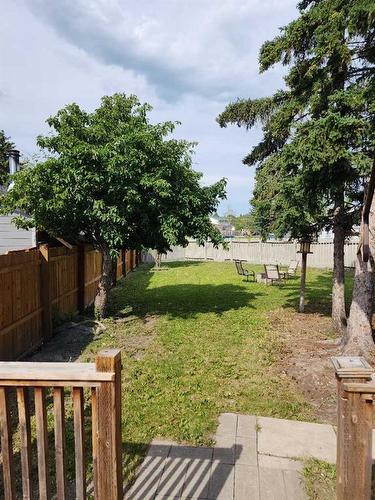 167 Whitman Place Ne, Calgary, AB - Outdoor With Backyard