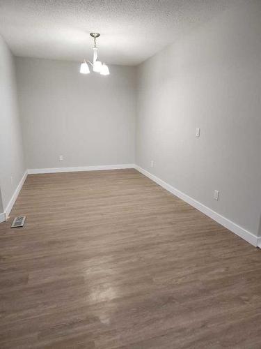 167 Whitman Place Ne, Calgary, AB - Indoor Photo Showing Other Room