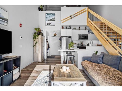 219B-1 Industrial Place, Canmore, AB - Indoor Photo Showing Living Room