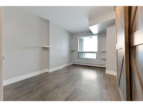 708-188 15 Avenue Sw, Calgary, AB - Indoor Photo Showing Other Room