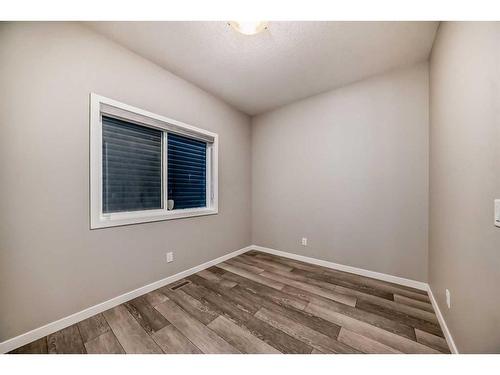 136 Lucas Heights Nw, Calgary, AB - Indoor Photo Showing Other Room