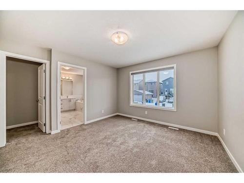 136 Lucas Heights Nw, Calgary, AB - Indoor Photo Showing Other Room