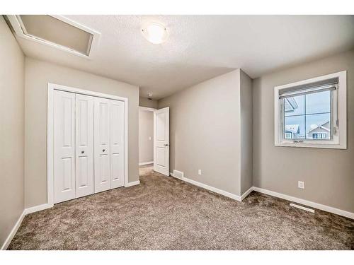 136 Lucas Heights Nw, Calgary, AB - Indoor