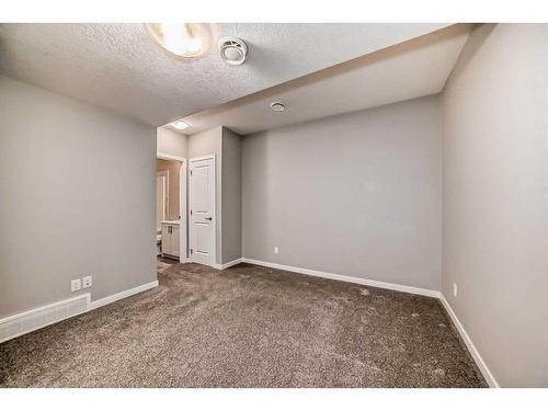 136 Lucas Heights Nw, Calgary, AB - Indoor Photo Showing Other Room