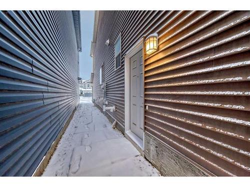 136 Lucas Heights Nw, Calgary, AB - Outdoor