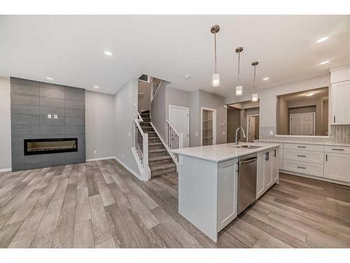 136 Lucas Heights Nw, Calgary, AB - Indoor Photo Showing Kitchen With Upgraded Kitchen