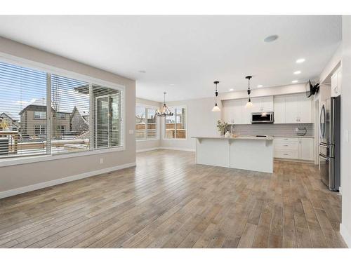 30 Marquis Heights Se, Calgary, AB - Indoor Photo Showing Kitchen With Upgraded Kitchen