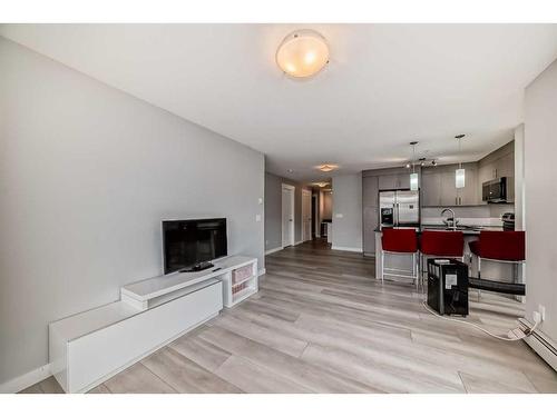 4114-240 Skyview Ranch Road Ne, Calgary, AB - Indoor Photo Showing Living Room