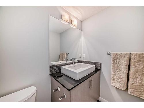 4114-240 Skyview Ranch Road Ne, Calgary, AB - Indoor Photo Showing Bathroom