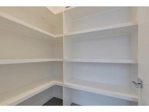 2004 6 Street Ne, Calgary, AB - Indoor With Storage