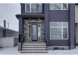 2004 6 Street NE Calgary, AB T2E 3Z1