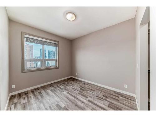 710-210 15 Avenue Se, Calgary, AB - Indoor Photo Showing Other Room