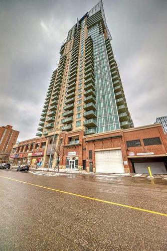 710-210 15 Avenue Se, Calgary, AB - Outdoor With Balcony With Facade