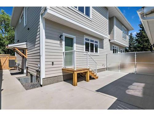 341 Hendon Drive Nw, Calgary, AB - Outdoor With Exterior