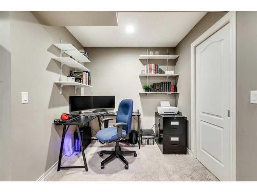 55 Bridlerange Circle Sw, Calgary, AB - Indoor Photo Showing Office