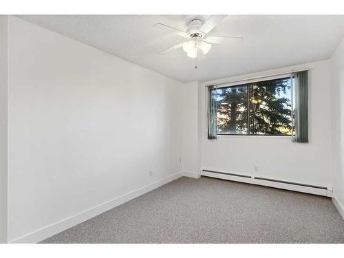 205-521 57 Avenue Sw, Calgary, AB - Indoor Photo Showing Other Room