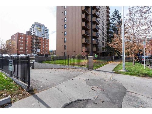 103-733 14 Avenue Sw, Calgary, AB - Outdoor With Balcony With Facade