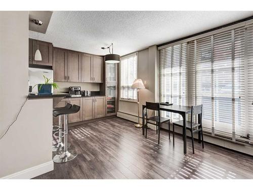 103-733 14 Avenue Sw, Calgary, AB - Indoor