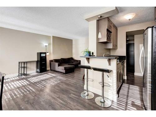 103-733 14 Avenue Sw, Calgary, AB - Indoor